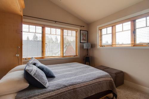 Riley`s Mountain View - image 6