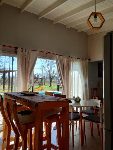 Propiedad Privada con Piscina y parque in Carlos Keen