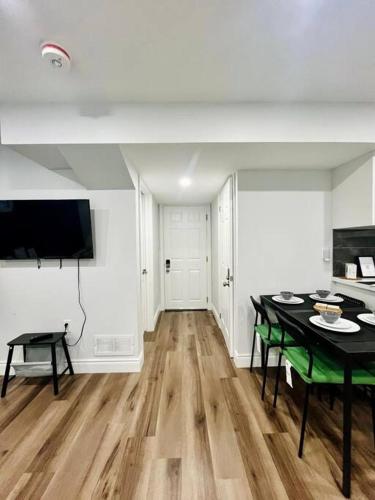 Comfort Quarters in Guelph in Guelph (ON)