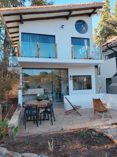 Iekārtas, Prana Cabaña Kira 3 hab (Prana Cabana Kira 3 hab) in Samaipata