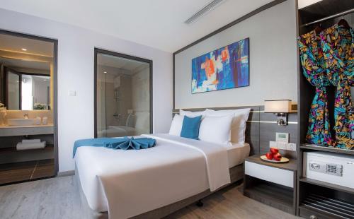 Superior Double Room with Window