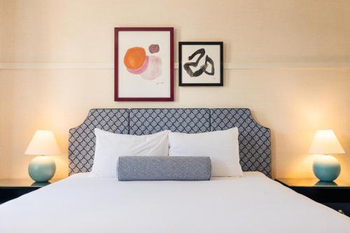 King Room image 5
