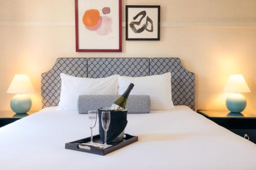King Room image 6