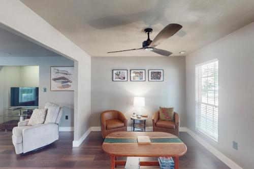 U.S.S. Magnolia in โอเชียน สปริงส์ (MS)