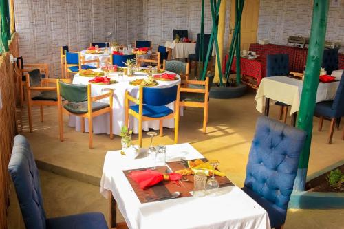 Restoranas, Amanya 2 Bedroom Self Catering Tent in Amboseli