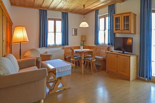 Four-Bedroom Holiday Home