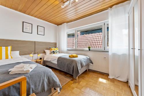 Großzugige Wohnung, 1 Min zum Hafen in Walluf