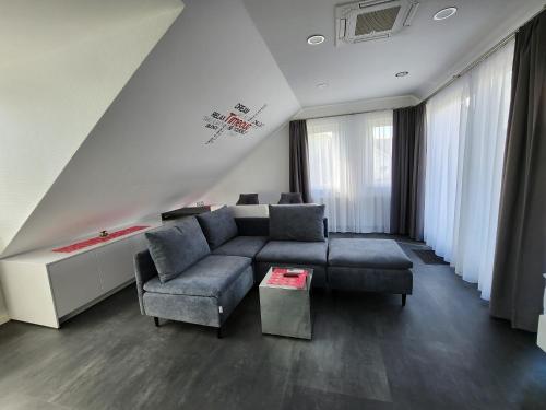 Ihr Ticket ins Blaue - 5-Sterne-Rooftop-Ferienwohnung im Kurviertel 412 in Bad Kreuznach, Deutschland