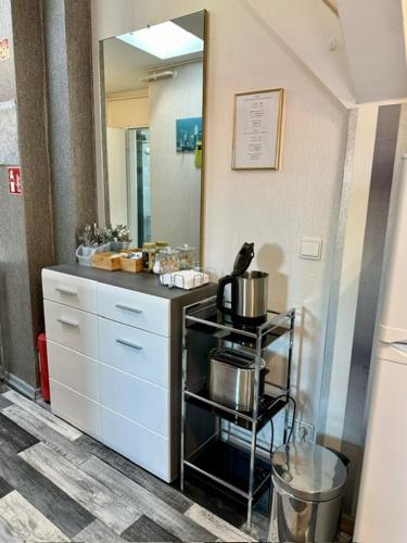 Three-Bedroom Apartment with Roof Terrace image 4