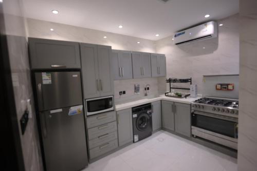 مجمع فيرانو السكني near King Abdulaziz Equestrian Field