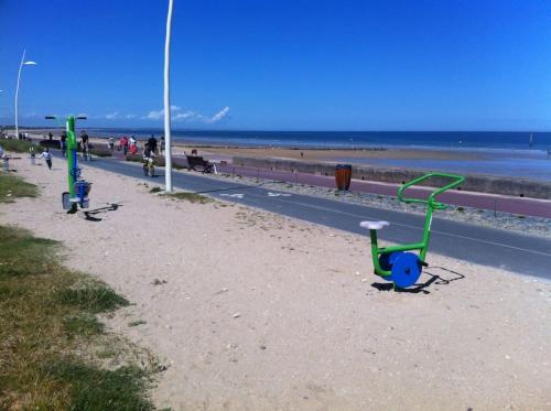 NICE FLAT 400 m FROM BEACH & CENTER - image 4