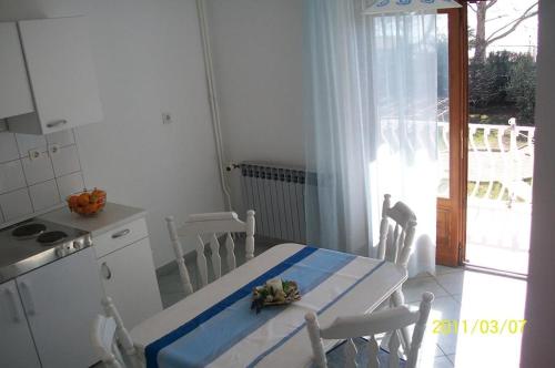 Apartments Jure with Sea View - image 2