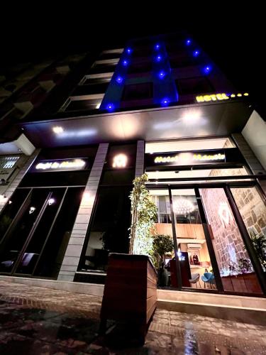 숙소 외관, Hôtel Le Manoir (Hotel Le Manoir) in 타자