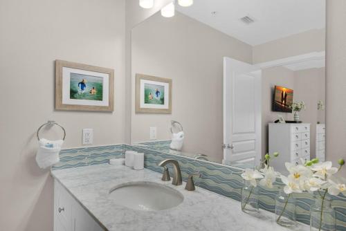 Beach Resort 406 by RealJoy Vacations - image 2