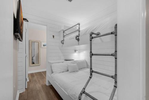 Beach Resort 406 by RealJoy Vacations - image 10