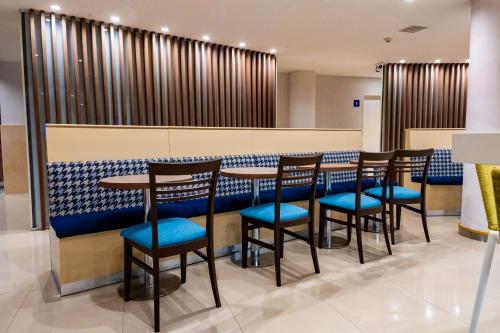 593389675 Holiday Inn Express Rosario by IHG