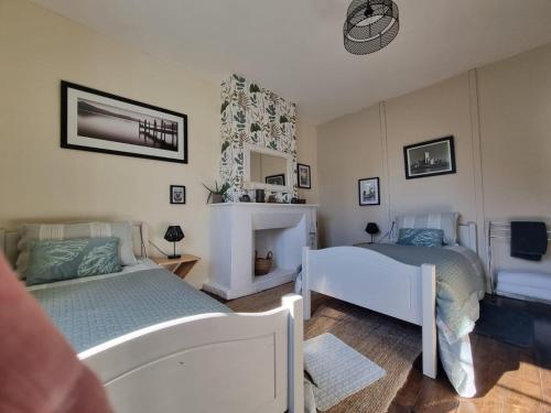 Trégnac L'AnciennePoste 3-Star Hotel suite