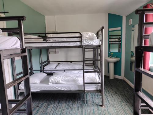 YHA Malham - image 3