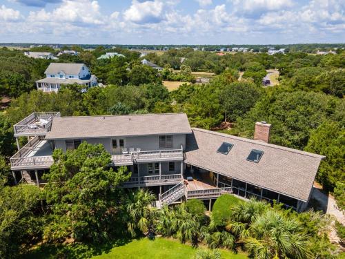 Easy Breezy home by Peace Vacations - image 5