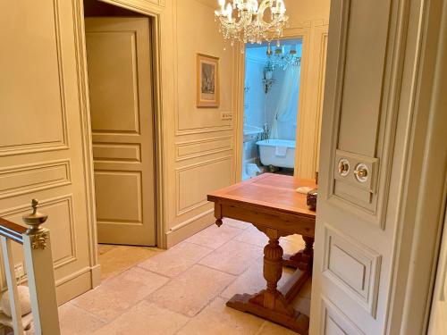 Vannas istaba, Chambre de charme dans un jardin de 1500m2 in Nueil-sur-Layon