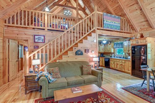 Serene Cabin Less Than 1 Mi to Fairy Stone State Park! in Stuart, USA