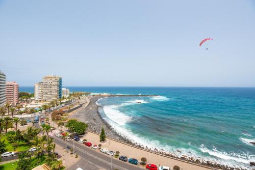 Presidential Penthouse with Sea View image 1