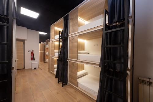 Siesta & Go near Santiago Bernabéu stadion