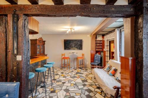 La Maison d'Emma, 10 p, grand spa, 1 h15 de Paris in Surville