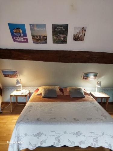 2 queen beds, 1 twin bed