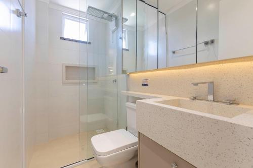 Apartamento aconchegante para famílias no centro da Praia de Bombinhas - image 4