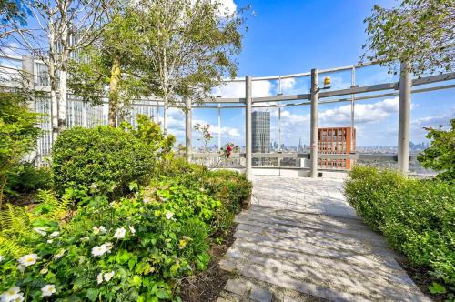 Luxury High-Rise 21st Floor 2 Bedroom 2 Bath Flat, Londra (foto 6)