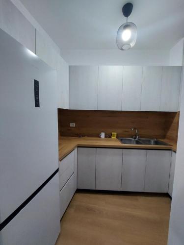 One-Bedroom Premium Apartment image 10