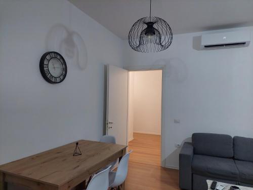 One-Bedroom Premium Apartment image 5