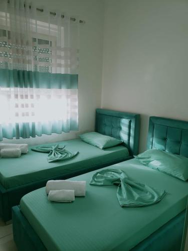 Malsi's, Private Room with shared bathroom and kitchen, Тирана