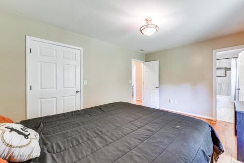 Pet-Friendly Conover Home 7 Mi to Downtown Hickory in Conover, USA