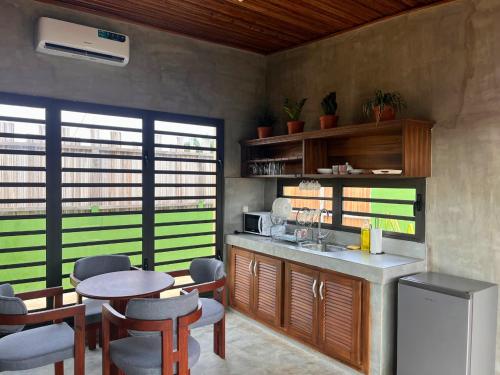 Kitchen, La Maison tropicale by COHO in Assinie-Mafia
