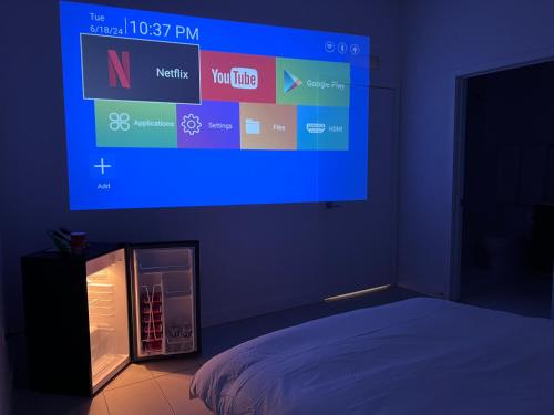 Master Bed Room in CALLE OCHO in Miami, USA