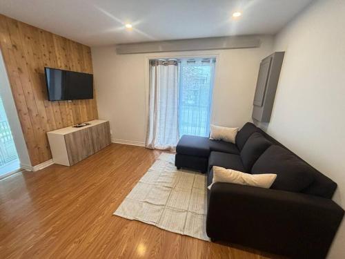 Apartment with a Balcony and Free Parking in Saint-Hyacinthe