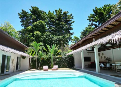 Superb pool villa 5 bedrooms, Ko Phangan