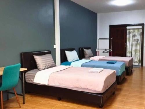 ชนิตา รีสอร์ท Room Type - Triple Room with Bath