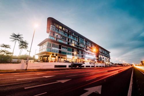 EMPORIUM,DELOFT KUCHING 2R,3Beds,1Bath,4Pax