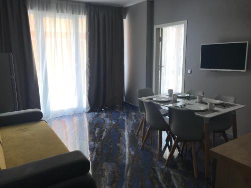 Marina Beach Apartments Pomorie in โพโมรี