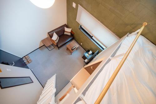 Standard Double Room image 8