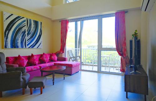 Pico de Loro in Nasugbu