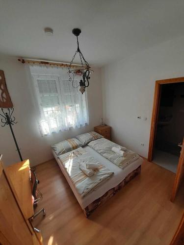 1 double bed