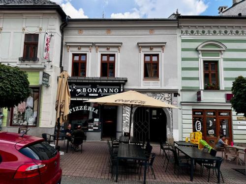 外部景觀, Lacné ubytovanie v centre mesta (Lacne ubytovanie v centre mesta) in 班斯卡比斯特里察市中心