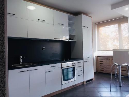 Apartment Red - image 7