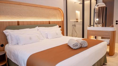 Double room, deluxe