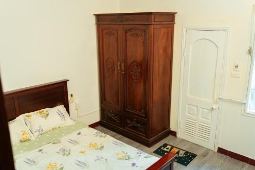 1 queen bed