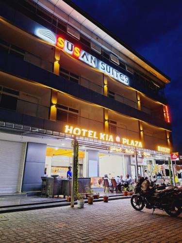 Buitenkant, Susan suites in Puttaparthi